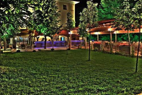 Nefeli Hotel