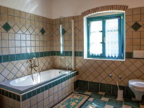 An Authentic Stone Villa In Strilcici's Green Paradise