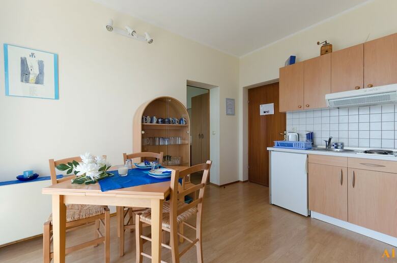 Hostal Apartments And Room Drazen