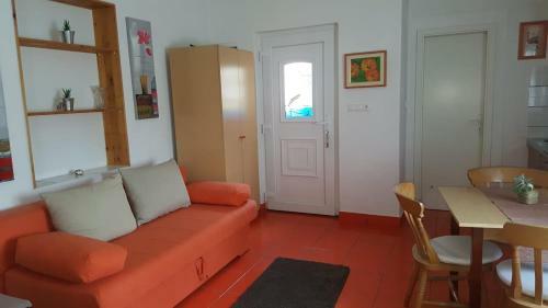 Apartments Sura?