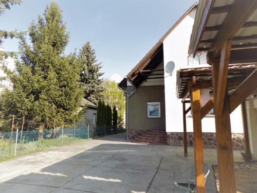 Hostal �va Vend�gh�z