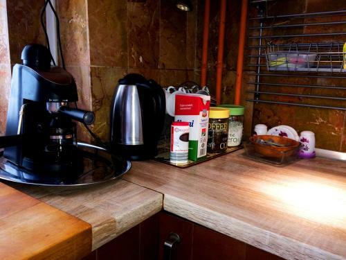 Hostal Eszterhazy Guesthouse