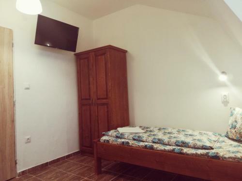 Hostal Airport K�roly Centr�l 75