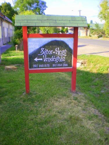 Hostal S�tor-hegy Vend�gh�z