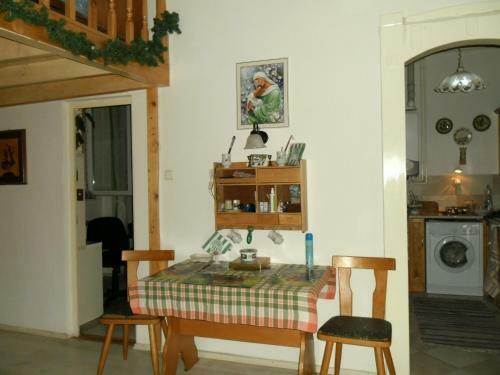 L�nyay Room