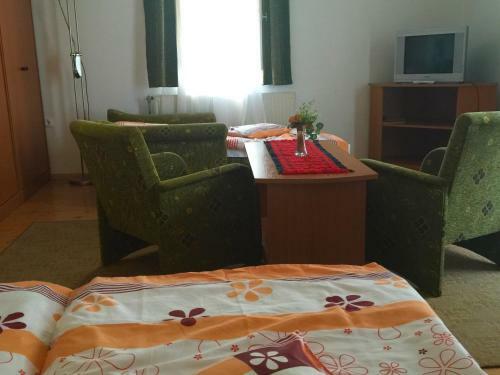 Hostal Ak�cliget Gy�gy-�s Strandf�rd?