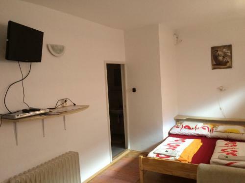 Hostal S�rv�ri Vend�gh�z