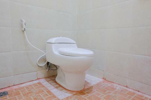 Hostal Oyo 1190 Ndalem Katong Residence
