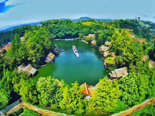 Hotel Kampung Sampireun Resort & Spa
