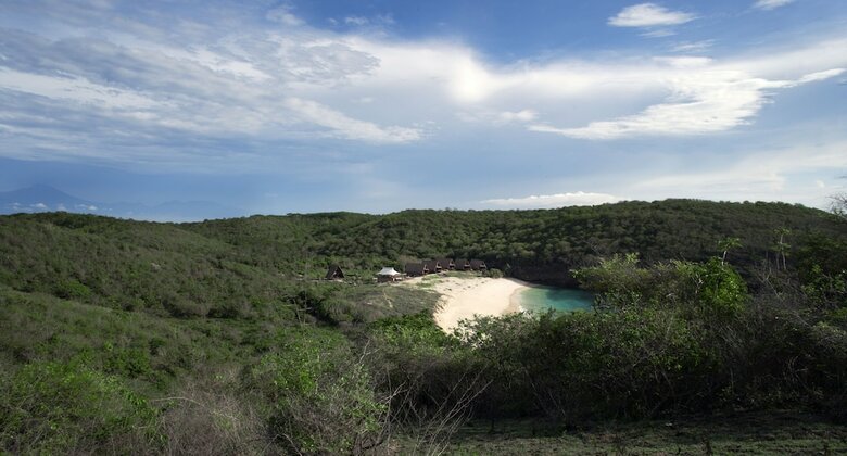 Jeeva Beloam Beach Camp