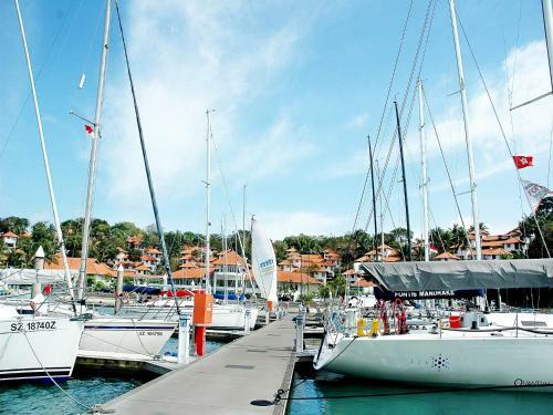 Hotel Nongsa Point Marina