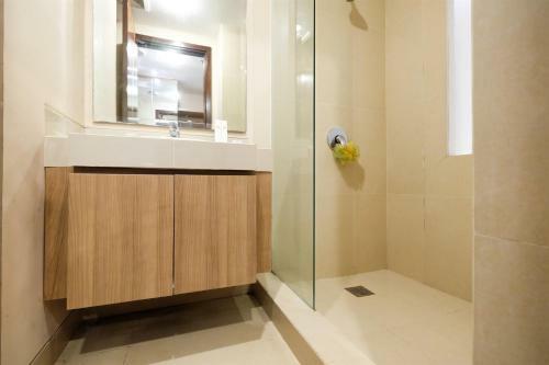 Dazzle Studio Room @ U-residence Apartment By Travelio