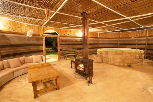 Lodge Shkutai Hottub Arava