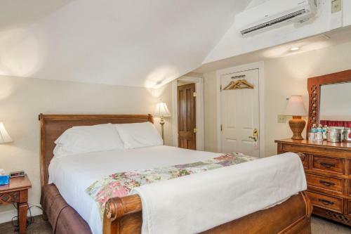 Hotel The Historic Peninsula Inn