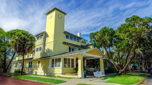 Hotel The Historic Peninsula Inn