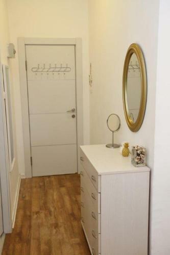 Holiday Studio Apartment Near The Bah� ' � Gardens