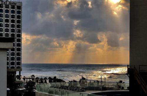 Apartamento Ben-yehoda Beach&terrace By Ray Supreme