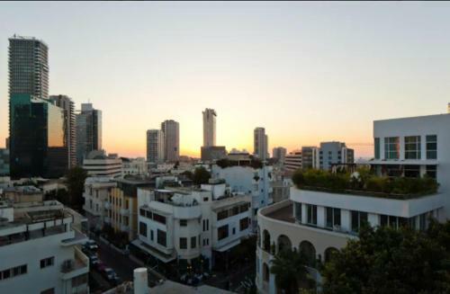 Apartamento The Rothschild Elegant Rooftop