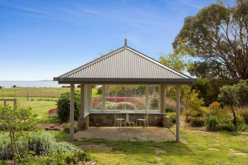 Luxury Waterfront Family Home-tasmania (i)-l'abode