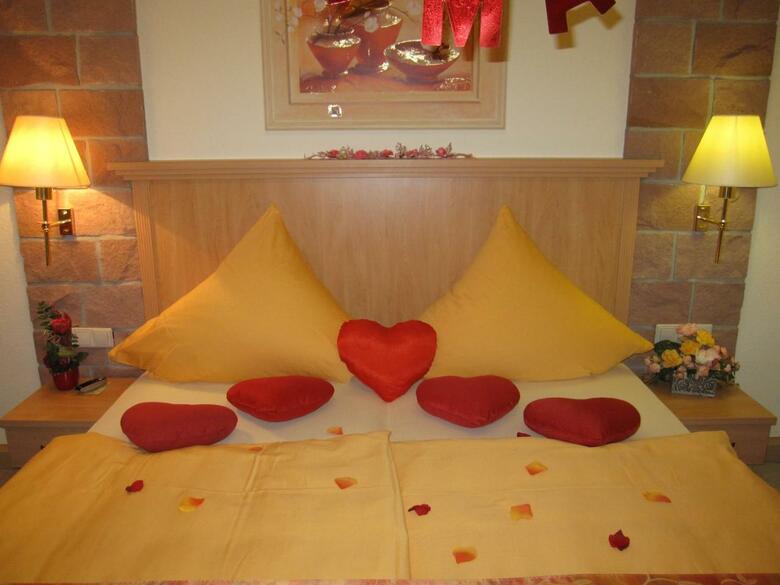 Hostal Birnbaumhof - Hotel Pension Und Ferienwohnungen