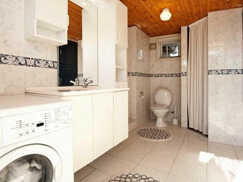 Two-bedroom Holiday Home In Fan� 10