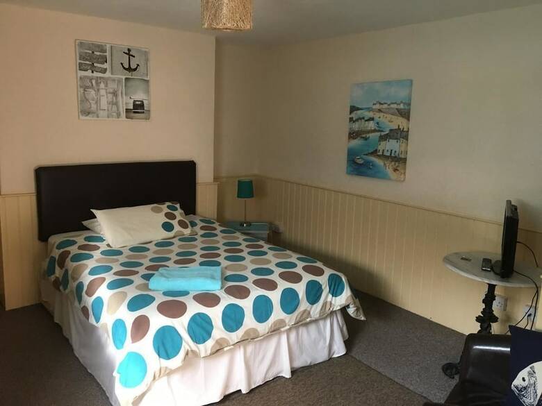 Hostal Admiral Blake Guesthouse