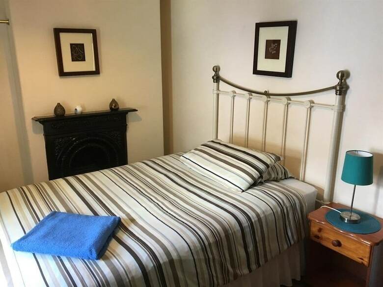 Hostal Admiral Blake Guesthouse