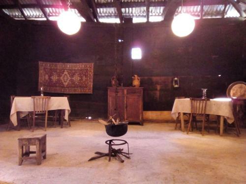 Albergue Kinchkha Wood House