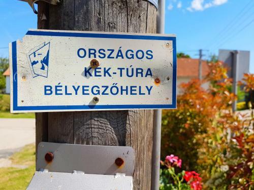 Hostal K�ti Vend�gh�z