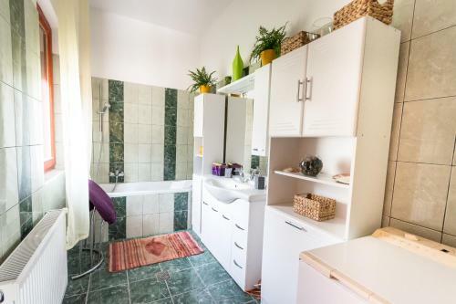 Hostal Vadmacska Vad�sz �s Vend�gh�z