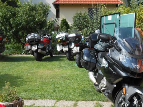 Hostal Aranyes? Vend�gh�z Csorbai