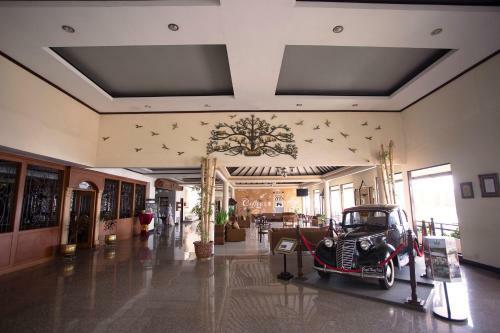 Royal Tretes View Hotel