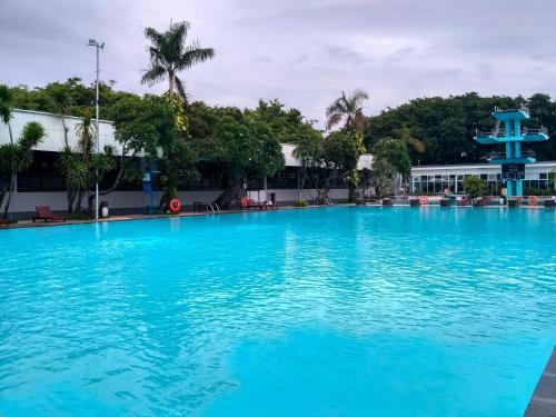 Apartamentos Whiz Residence Darmo Harapan Surabaya