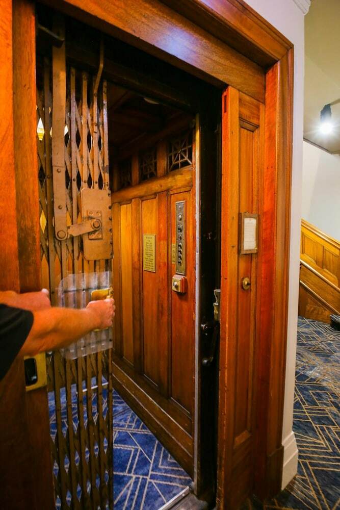 Hotel Gosford
