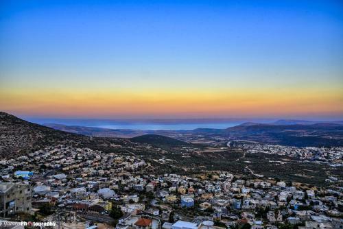 Emily's Penthouse-view Of Galilee&golan Mountains