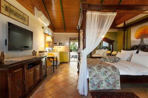 Lodge Out Of Africa Resort