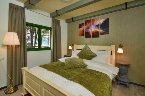 Lodge Out Of Africa Resort