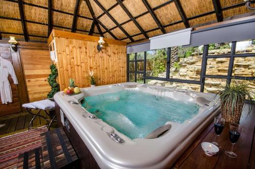 Lodge Out Of Africa Resort