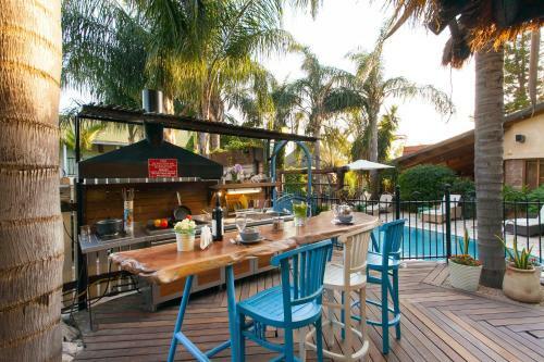 Lodge Out Of Africa Resort