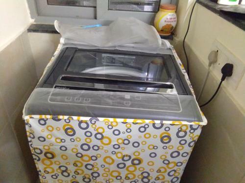 Hostal 3bhk Pure Veg Apartment In Amanora