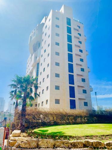 Royal King David Apartment