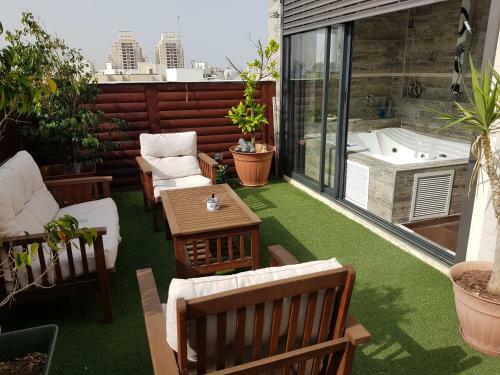 Penthouse In The City