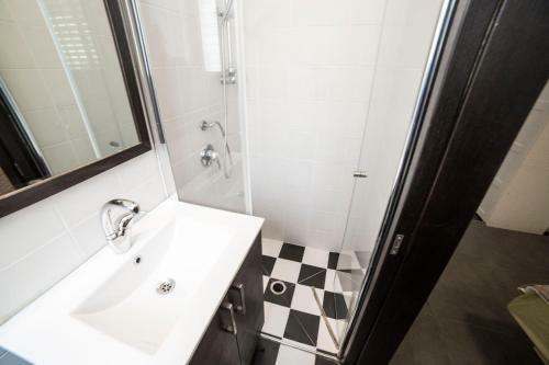 Apartamento Ha-yetsira Studio
