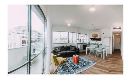Nachlat Binyamin Bauhaus Luxury Apartments