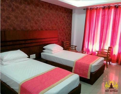Hostal Hotel Sgt Plaza