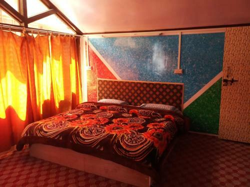 Hotel Island Pahalgam