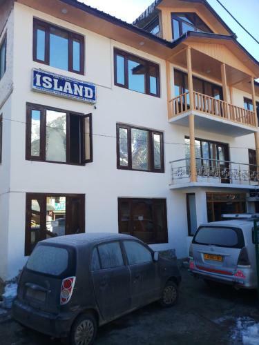 Hotel Island Pahalgam