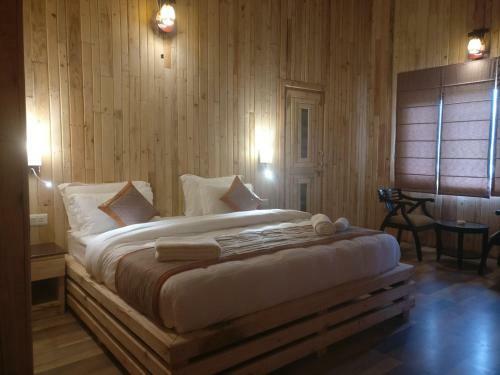 Hotel Nainital Adventure Park & Resort
