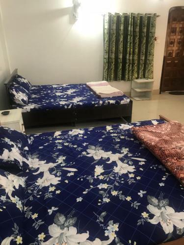 Hostal Nhoshring Guest House