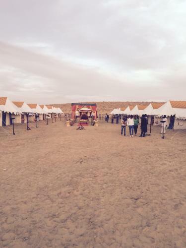 Hotel Golden Dune Camp
